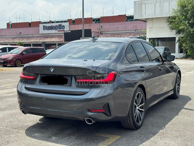 2022 BMW 320i 2.0 Free Service Bmw Till 2027 - 2