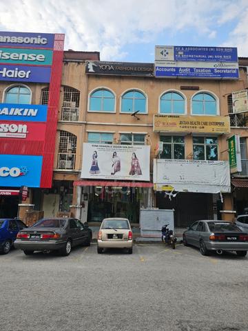 3 storey shop, Bandar Puteri 5 1