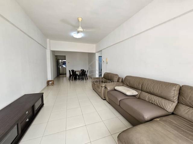 Straits Court Condominium 1