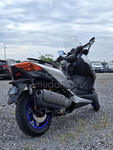 Carousel Image