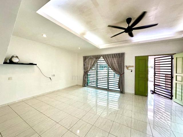 Menglembu / 2 Storey Terrace / Kitchen Fully Extended / Renovated 1