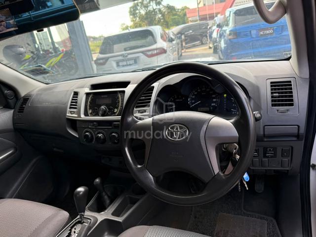 2013 Toyota HILUX 2.5 G VNT (A) Boleh Loan - 5