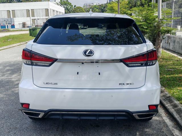 2021 Lexus RX300 2.0 F SPORT (A) RedLeather 51K KM - 3