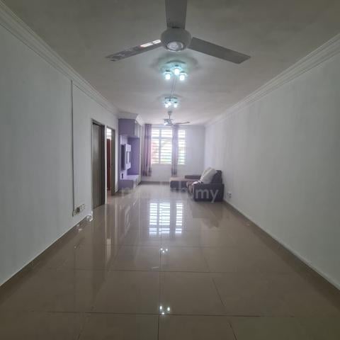 Putatan Platinum Apartment 1