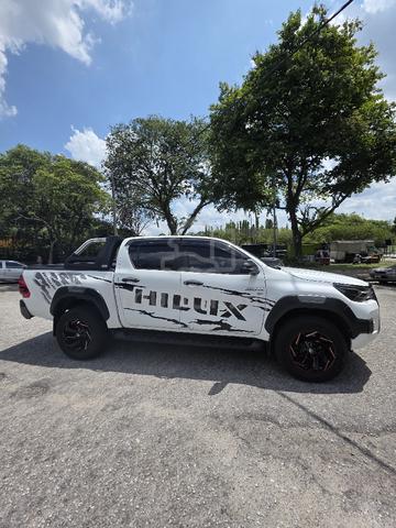 2022 Toyota HILUX 2.8 ROGUE (A) - 4