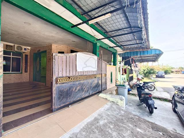[RUMAH CANTIK] Teres Setingkat, Taman Serkam Maju, Merlimau 1