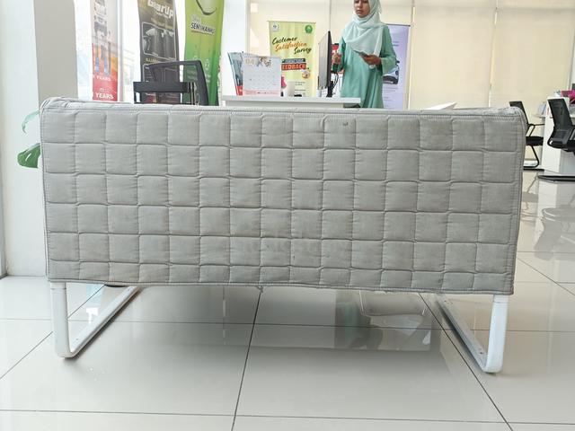 2 Seater Sofa (Ikeas Knopparp) - photo 3 of 4