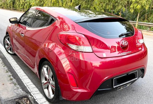 Hyundai VELOSTER 1.6(A)GAMMA PREMIUM SPORTY EDI - 2
