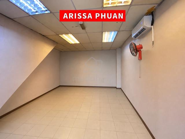 GROUND FLOOR SHOP FOR RENT – 1500sqft GEORGETOWN near Little India 1