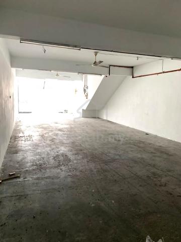 Belmas Johan Industrial Park, Ground Floor 1600sf, Rawang For Rent 1