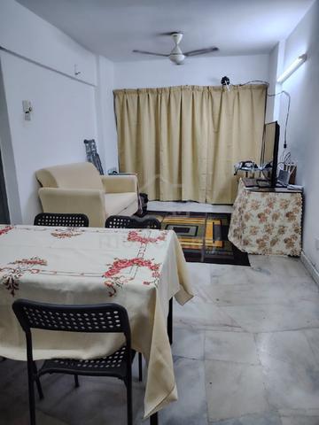 Vista Angkasa Room for rent 1