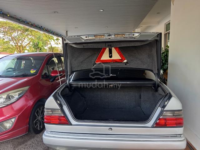 1992 Mercedes Benz 230E 2.3 (A) - 2