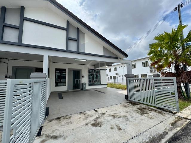 TERES 1 Tingkat CORNER di Bandar Botani Parkland Jasin [RENT] 1