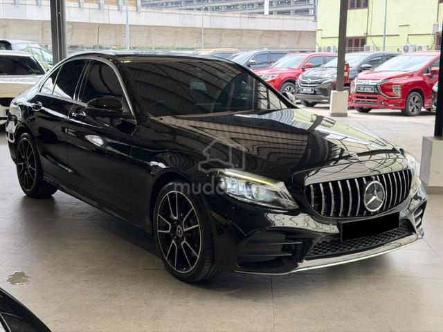 2018 Mercedes Benz C300 2.0 AMG FULL SERVICE 70K - 4