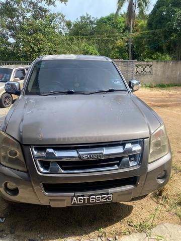 2009 Isuzu D-MAX 3.0 DDI ITEQ 4X4 STANDARD - 3