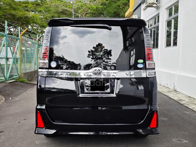 2018 Toyota VOXY 2.0 ZS KIRAMEKI (A) - 4