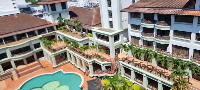 Costa Mahkota 1