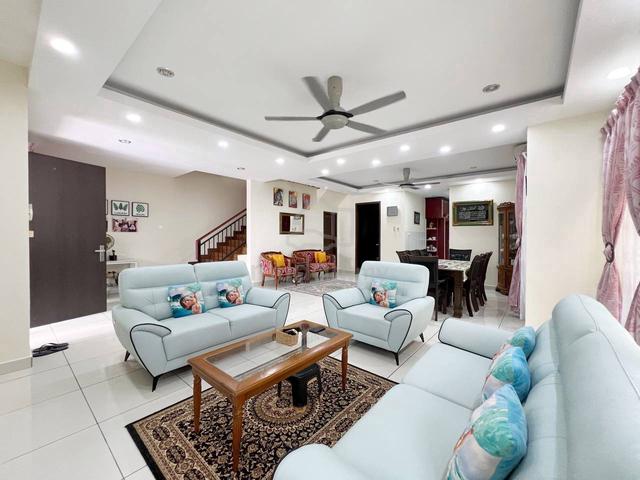 Renovated Semi D Double Storey Puncak Bestari Puncak Alam 1