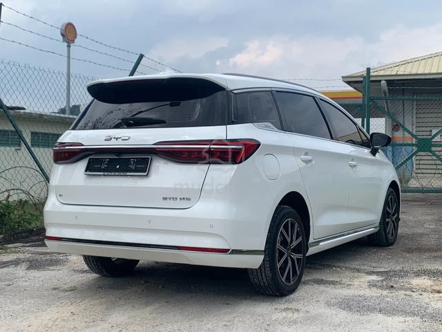 Byd M6 1.0 EXTENDED F.S.R 530KM Sunroof Valid Car - 2