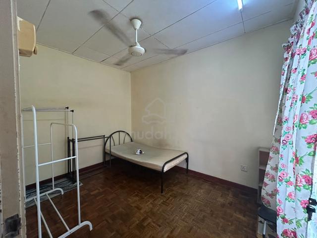 ROOM FOR RENT (Single Occupancy - No sharing) 1