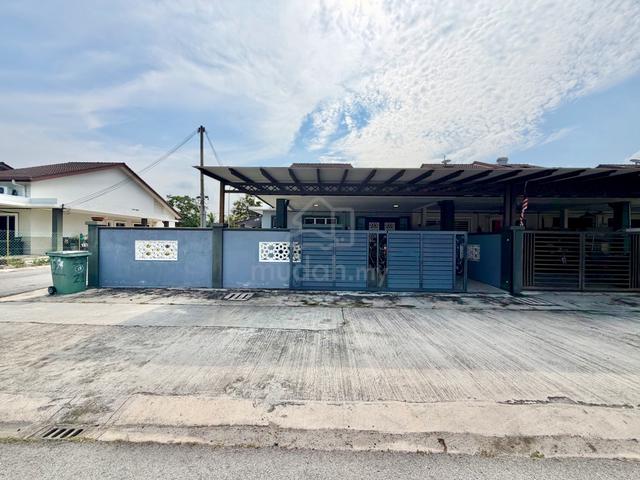 FULLY RENOVATED ‼️ END LOT Single Storey Taman Hijrah 2 Rantau Panjang 1