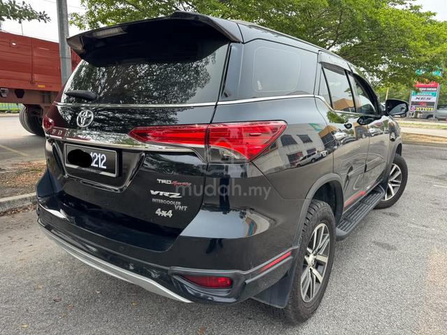 2018 Toyota FORTUNER 2.4 VRZ 4X4 NO OFF ROAD (A) - 4