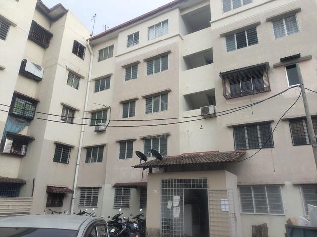 BLOK 4 FLAT BRP TAMAN BUKIT INDAH 1