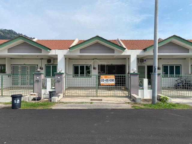 Rumah Freehold di Taman Seri Rubiah, Seri Manjung 1