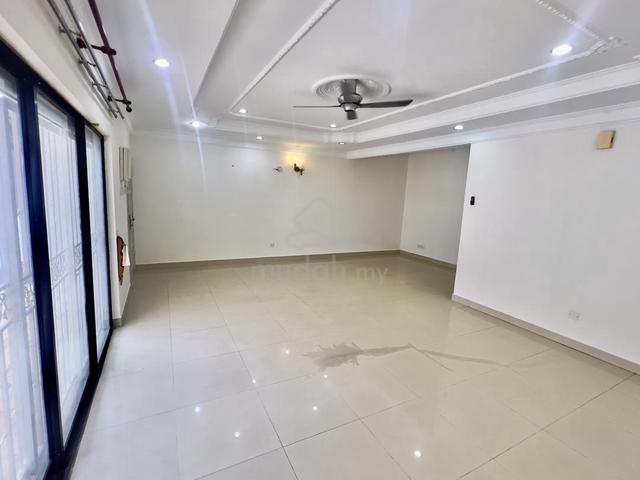 3-Storey Terrace House @ Sri Mawar, Kayu Ara 1
