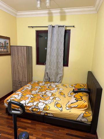 Master and middle room 1
