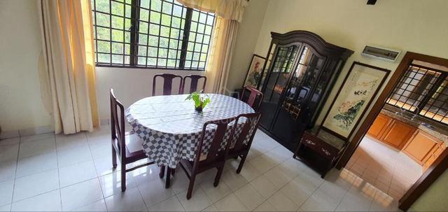 3 sty house Taman Putri Jaya Cartoon House for sale 20x65 FREEHOLD 1
