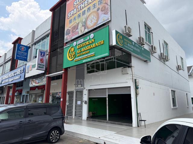 Bandar Tasik Mutiara shop lot facing main road  FOR RENT 1
