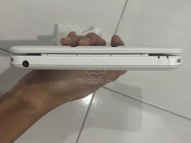 Nintendo 3ds LL - photo 5 of 6