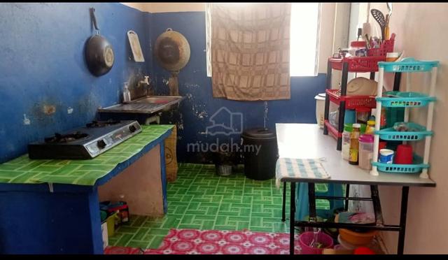Taman Sri Rimba Apartment 1