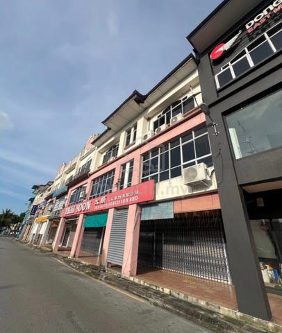 [Near 3rd Mile PBB | Facing Main Road] 3-Storey Shophouse For Sale 1