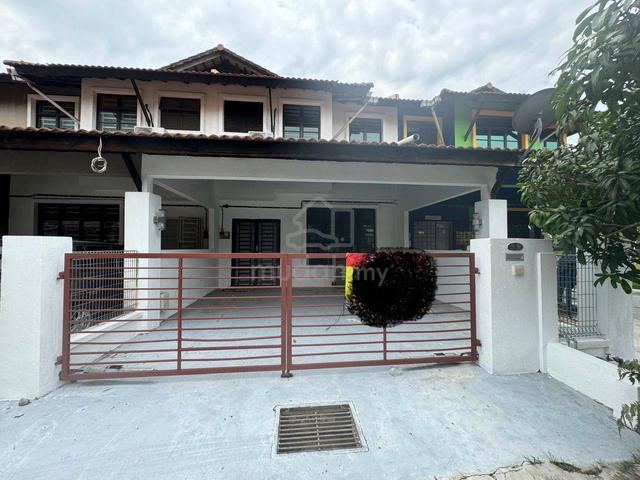 RUMAH TERES 2 TINGKAT LUAS DAN CANTIK BANDAR DAMANSARA kuantan 1