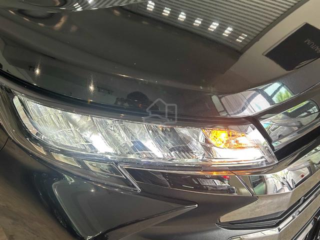2022 T.NOAH S-G / 67k KM / 4.5 B 218 BLACK Color.C - 3