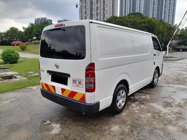 2021 Toyota HIACE 0 2.5L (M) - 5