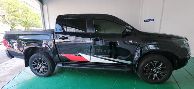 2023 Toyota HILUX 2.8 GR SPORT (A) - 2
