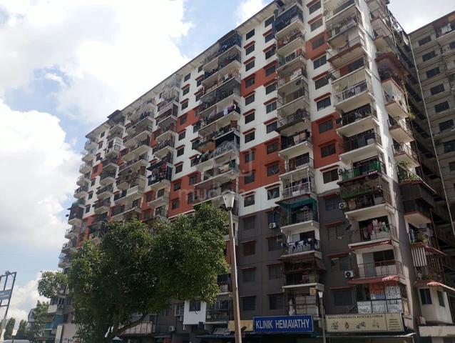 Pangsapuri SS8 Kelana Jaya 1