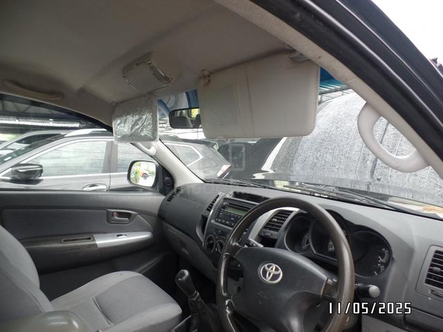 2010 Toyota HILUX 2.5 G DOUBLE CAB (M) - 5