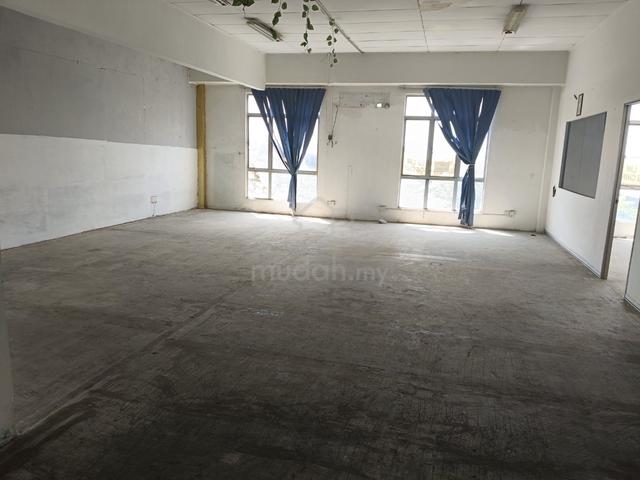 Super Deal!💥TOP FLOOR Good Condition Unit at Subang perdana ,for r 🏡 1