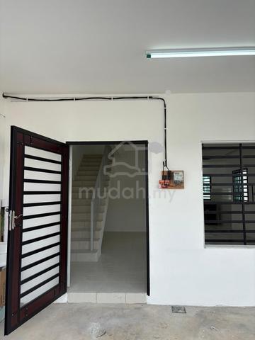 Rumah sewa teres end lot 2 tingkat 1