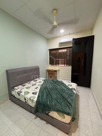 Room for Rent | Bandar Bukit Tinggi 2, Klang 1