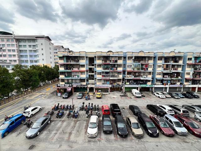 Taman Ampang Mewah Flat 1