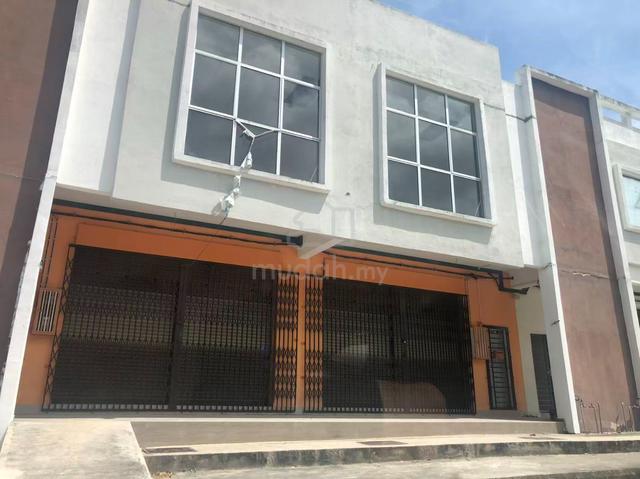2 x SHOP LOT FOR RENT (PARTIAL FURNISH) 1