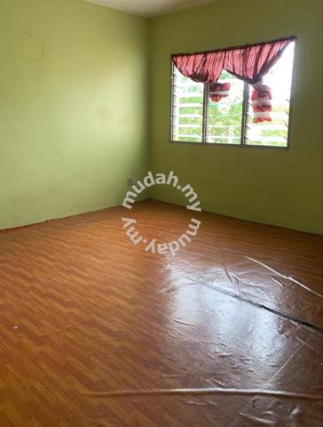Enggang Apartment 1
