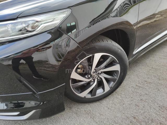 2020 Toyota HARRIER LUXURY 2.0 (A) - 2