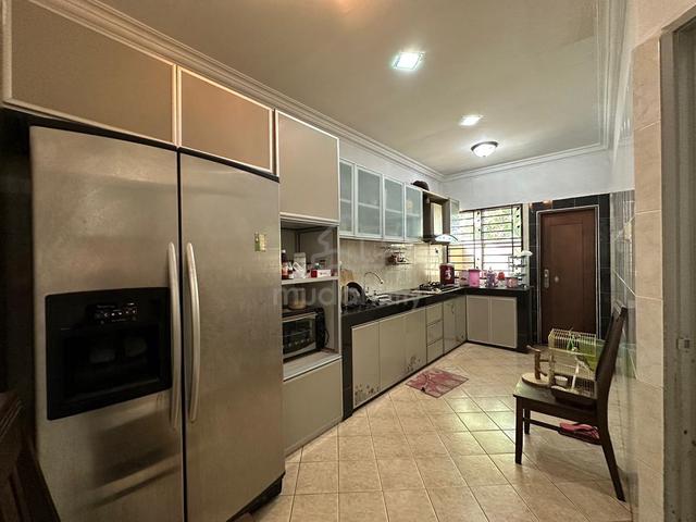 End Lot Taman Saga 3 Raja Nong 2.5 storey Reno Terrace House Klang 1