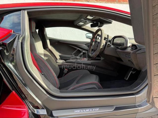 2025 Lamborghini REVUELTO 6.5 V12 NEW CAR 438 MILE - 5